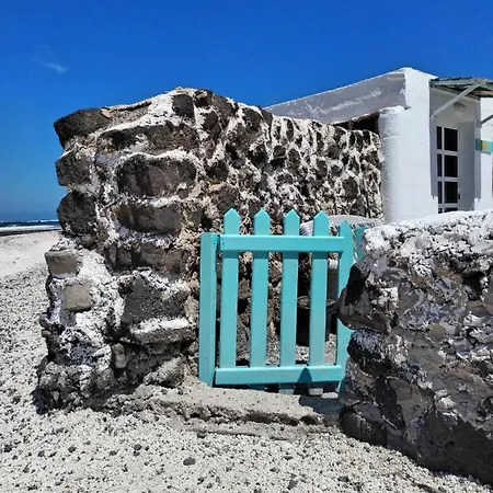 بيت للعطل Beachfront Two Bedrooms House Casa Toral Majanicho