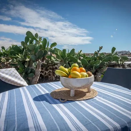 بيت للعطل Beachfront Two Bedrooms House Casa Toral