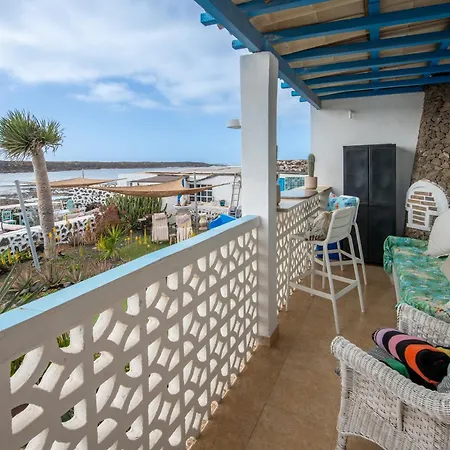 Σπίτι διακοπών Beachfront Two Bedrooms House Casa Toral *