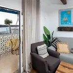 Beachfront Two Bedrooms House Casa Toral 펜션 *