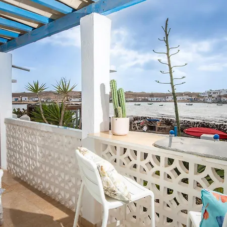 Beachfront Two Bedrooms House Casa Toral 펜션